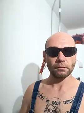 Snapshot of ganjaman871231 chatting on 09-27-25, 12:17 ganjaman871231 online show from 09-27-25, 12:17