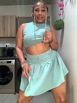 CurvyDesire1 online show from 01-16-26, 05:17