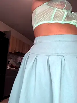 CurvyDesire1 online show from 11-08-25, 08:51