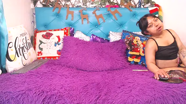 SARAWILLS online show from 12-18-25, 02:21