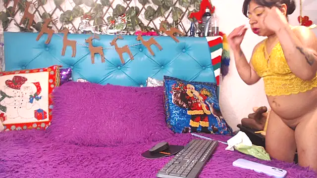 SARAWILLS online show from 12-21-25, 02:30