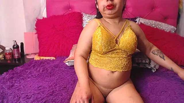 SARAWILLS online show from 07-22-26, 01:57