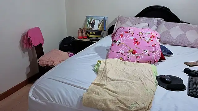 melissaDelicious online show from 12-15-25, 12:38