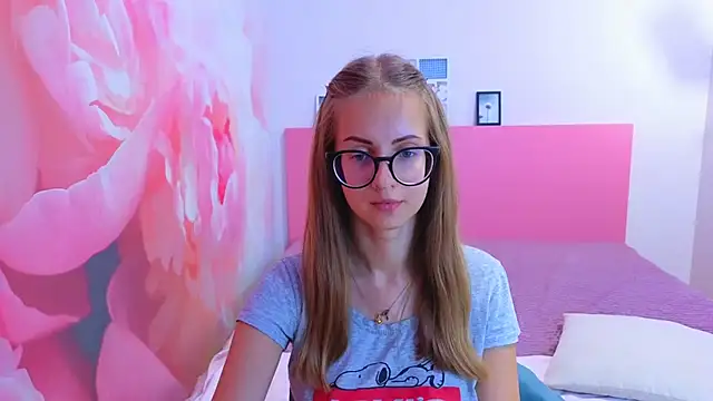 AliceAdams online show from 09-13-25, 07:19