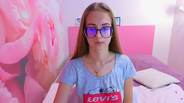 AliceAdams online show from 10-10-25, 07:20