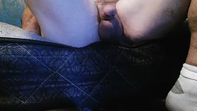 Snapshot of bobbybullit chatting on 02-07-26, 09:45 bobbybullit online show from 02-07-26, 09:45