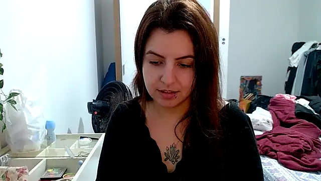 chelbyy online show from 10-02-25, 04:05