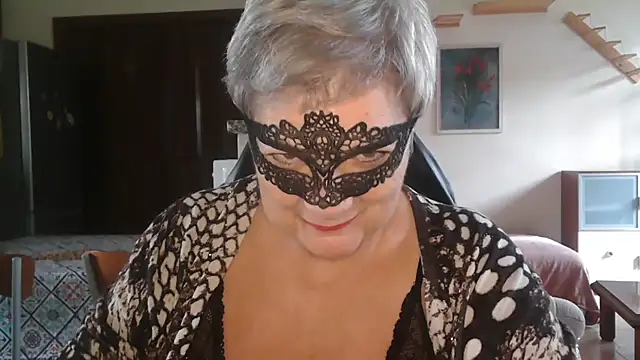 Snapshot of simona60 chatting on 09-26-25, 01:29 simona60 online show from 09-26-25, 01:29