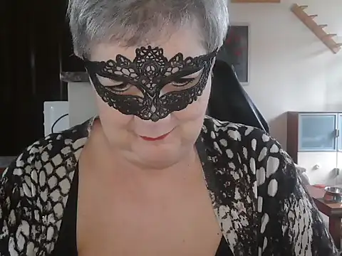 Snapshot of simona60 chatting on 05-15-26, 01:20 simona60 online show from 05-15-26, 01:20