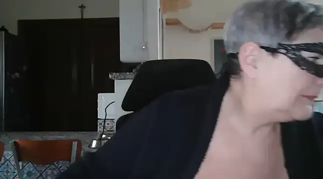 Snapshot of simona60 chatting on 02-25-25, 02:26 simona60 online show from 02-25-25, 02:26