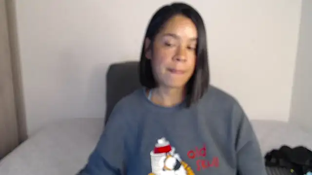 AmeliPonce online show from 11-16-25, 08:57