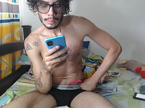 alisterxxx online show from 10-23-25, 06:28