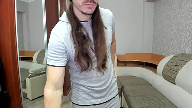 Marrymepls online show from 10-29-25, 01:15