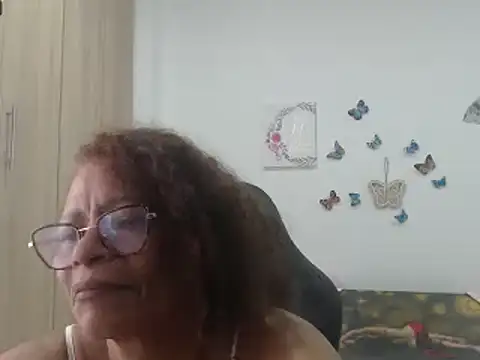 Snapshot of BustyMilf_ chatting on 02-26-25, 06:04 BustyMilf online show from 02-26-25, 06:04