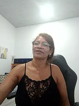 Snapshot of BustyMilf_ chatting on 01-17-26, 02:20 BustyMilf online show from 01-17-26, 02:20