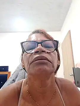 Snapshot of BustyMilf_ chatting on 09-18-25, 12:52 BustyMilf online show from 09-18-25, 12:52