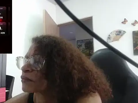 Snapshot of BustyMilf_ chatting on 03-22-25, 06:36 BustyMilf online show from 03-22-25, 06:36