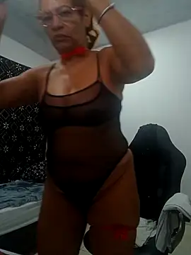 BustyMilf  online show from 10-30-25, 01:31