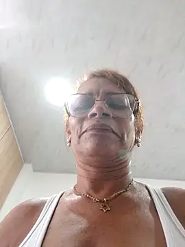 Snapshot of BustyMilf_ chatting on 02-14-26, 12:27 BustyMilf online show from 02-14-26, 12:27