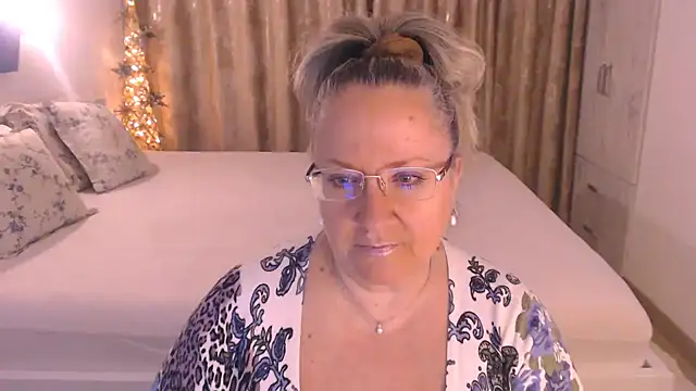 Raisshy online show from 11-27-25, 04:18