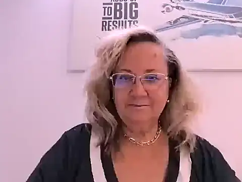 Snapshot of Raisshy chatting on 06-02-26, 07:36 Raisshy online show from 06-02-26, 07:36