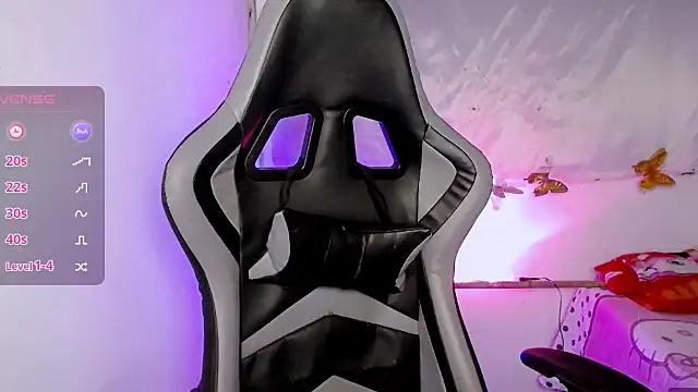 ninatiny online show from 02-06-26, 11:39