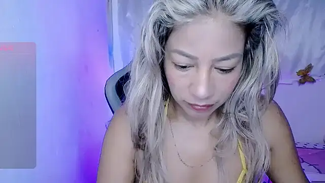 ninatiny online show from 11-16-25, 10:53