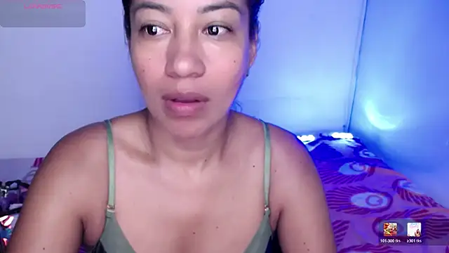 ninatiny online show from 06-25-26, 12:43