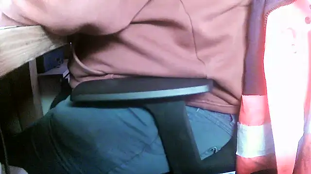 Snapshot of Cygnus58topchef chatting on 09-17-25, 06:04 Cygnus58topchef online show from 09-17-25, 06:04