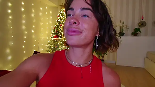 girl nextd00r online show from 01-16-25, 04:39