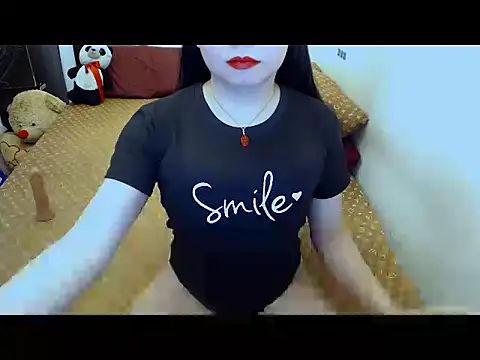 Snapshot of VeryFeminineTrans chatting on 10-19-25, 04:10 VeryFeminineTrans online show from 10-19-25, 04:10