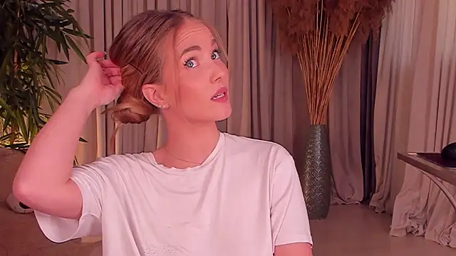 daisyd001 online show from 02-12-26, 10:04