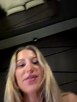 jasminesummer online show from 10-28-25, 02:49