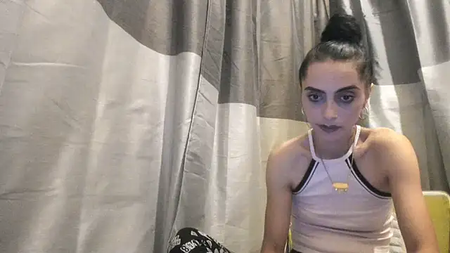 jessystarr online show from 10-24-25, 05:23