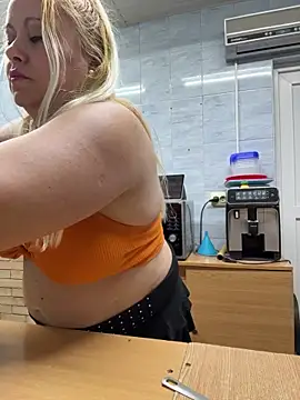 SabinaSweety online show from 03-29-26, 04:52