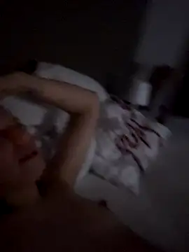 sexicouple3030 online show from 12-04-25, 11:37