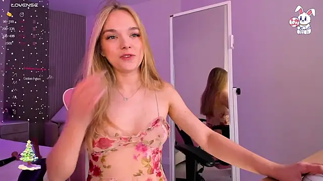 Snapshot of VirginChloe chatting on 01-30-25, 03:11 VirginChloe online show from 01-30-25, 03:11