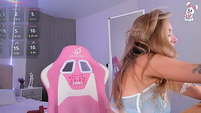 Snapshot of VirginChloe chatting on 05-21-26, 03:04 VirginChloe online show from 05-21-26, 03:04