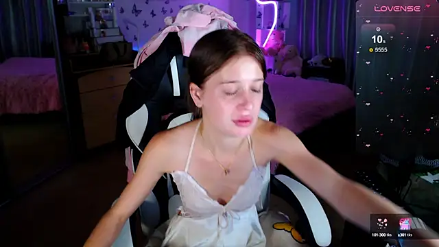 Kira honeyy online show from 09-14-25, 10:48