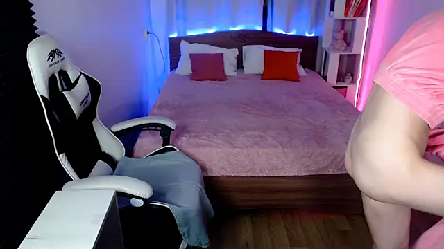 Kira honeyy online show from 01-15-25, 02:45