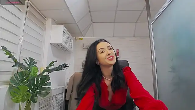 GlamKate online show from 02-12-25, 07:34