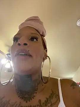 Snapshot of MzParker chatting on 06-09-26, 05:36 MzParker online show from 06-09-26, 05:36