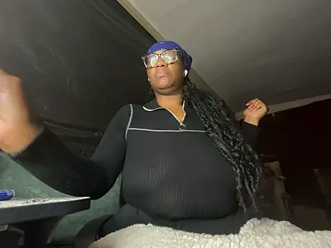 Snapshot of AlexaTheSlut chatting on 06-05-26, 08:42 AlexaTheSlut online show from 06-05-26, 08:42