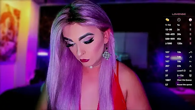 any sophia online show from 11-19-25, 11:27