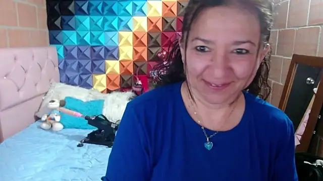 Snapshot of katifoxx chatting on 02-23-25, 08:33 katifoxx online show from 02-23-25, 08:33