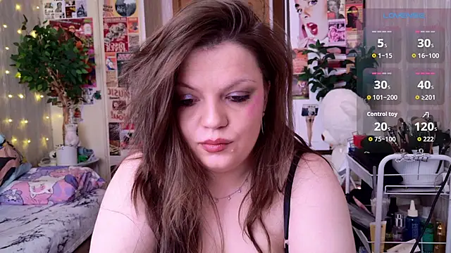 Snapshot of cutewhip chatting on 05-09-26, 03:37 cutewhip online show from 05-09-26, 03:37
