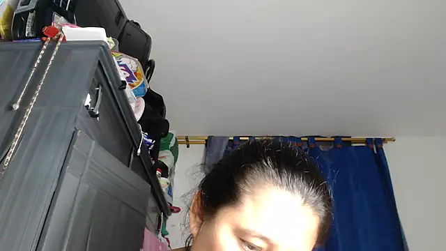 adrixxx38 online show from 04-01-26, 12:57