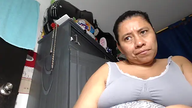 adrixxx38 online show from 03-28-26, 02:45