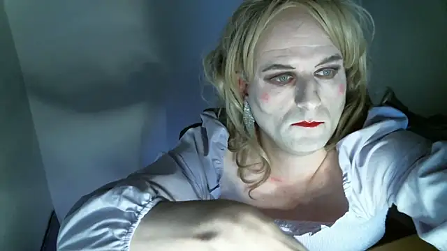 Snapshot of carol5939 chatting on 01-16-26, 06:01 carol5939 online show from 01-16-26, 06:01