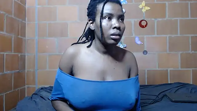 Snapshot of Magaharper10 chatting on 07-16-26, 12:07 Magaharper10 online show from 07-16-26, 12:07